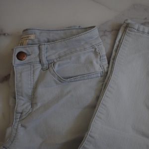 Forever 21 Light Wash Skinny Jeans